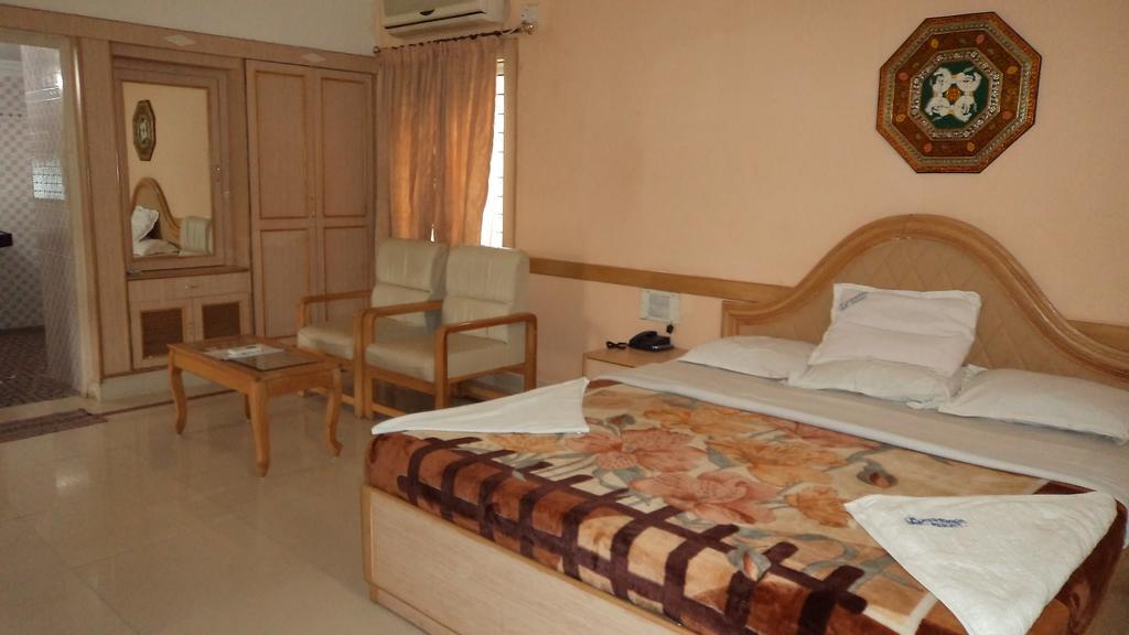 האמפי Kishkinda Heritage Resort חדר תמונה