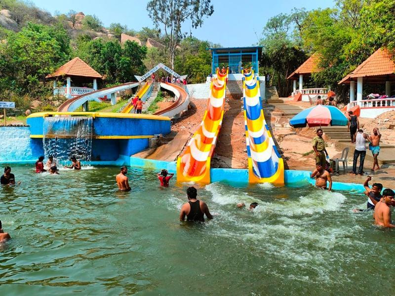 האמפי Kishkinda Heritage Resort מראה חיצוני תמונה